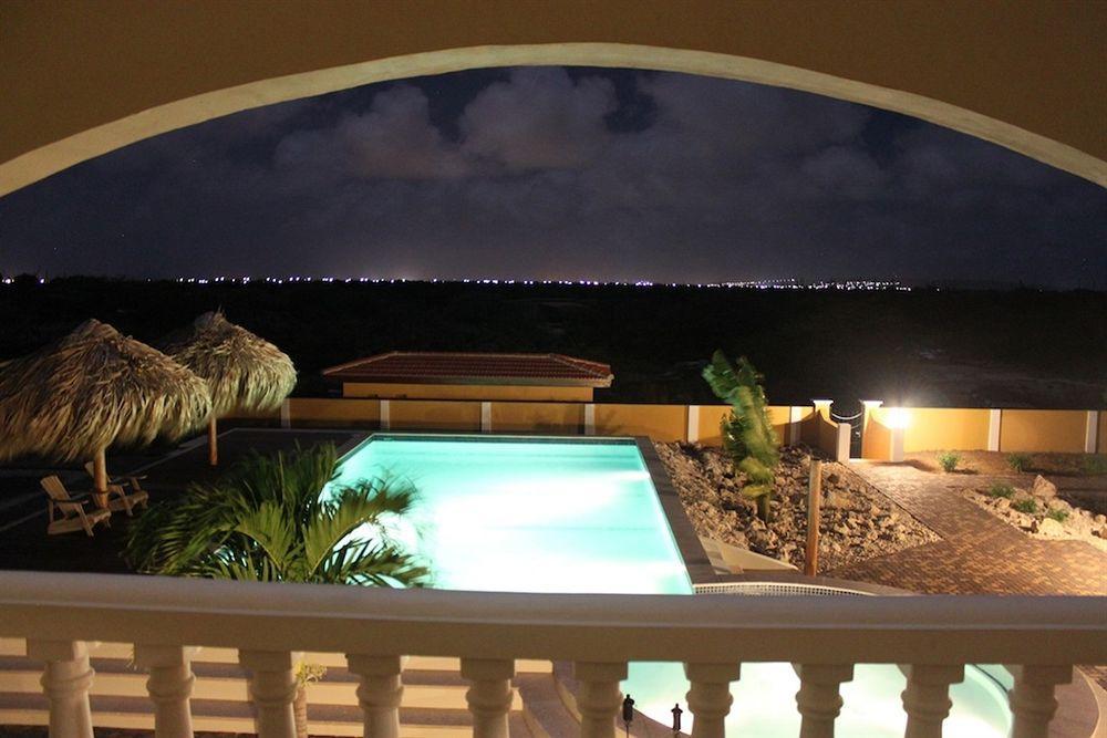 Wanapa Lodge Bonaire Екстериор снимка