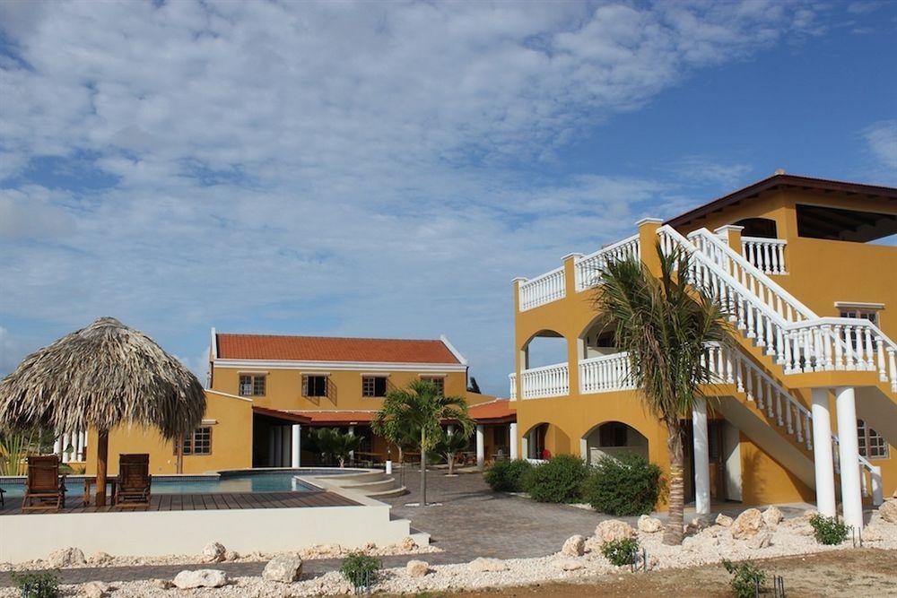 Wanapa Lodge Bonaire Екстериор снимка