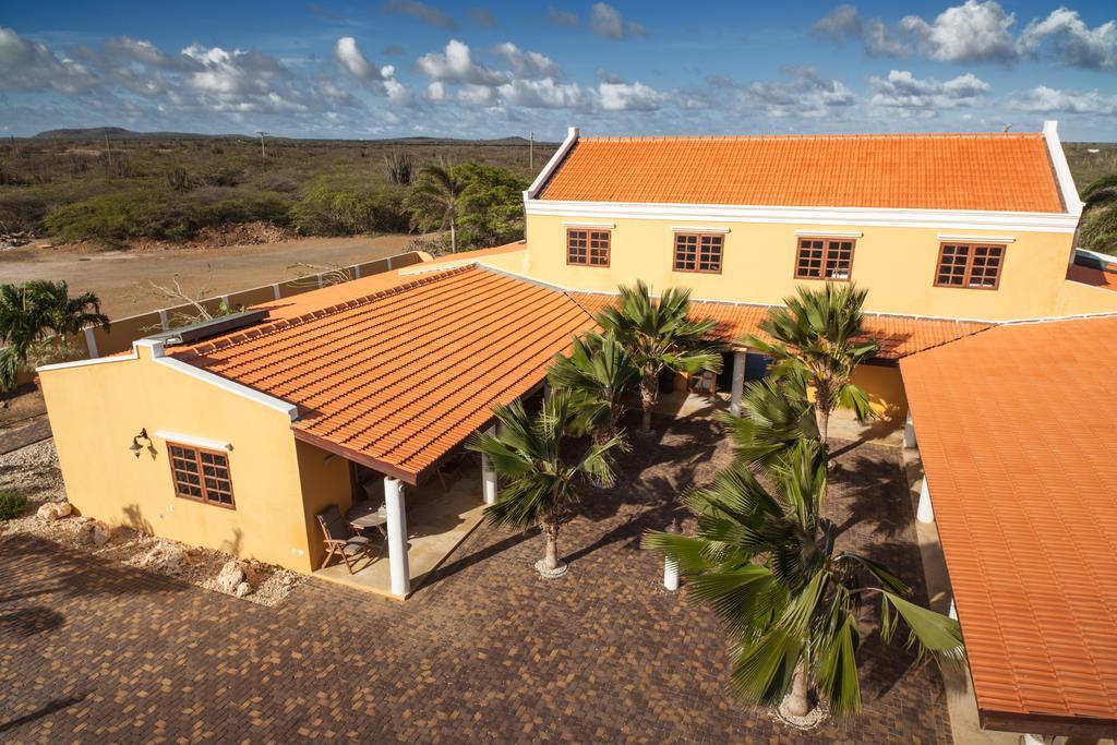 Wanapa Lodge Bonaire Екстериор снимка